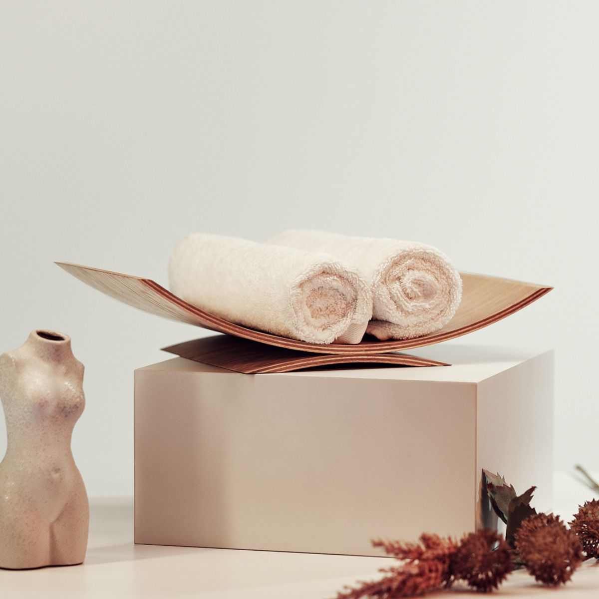 Porte-serviettes roulées en bois