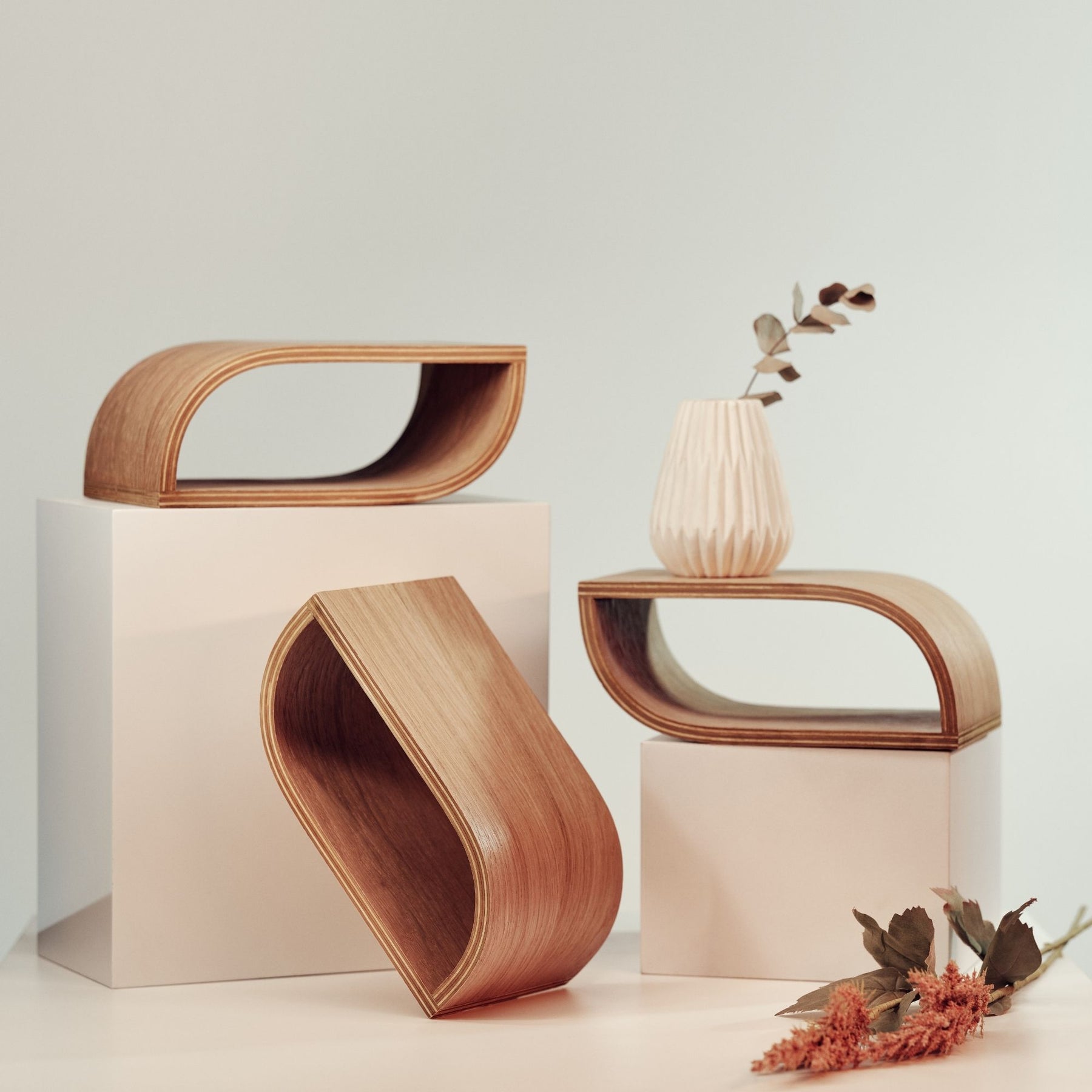 Floating Wall Sheves Set of 3 LOOP